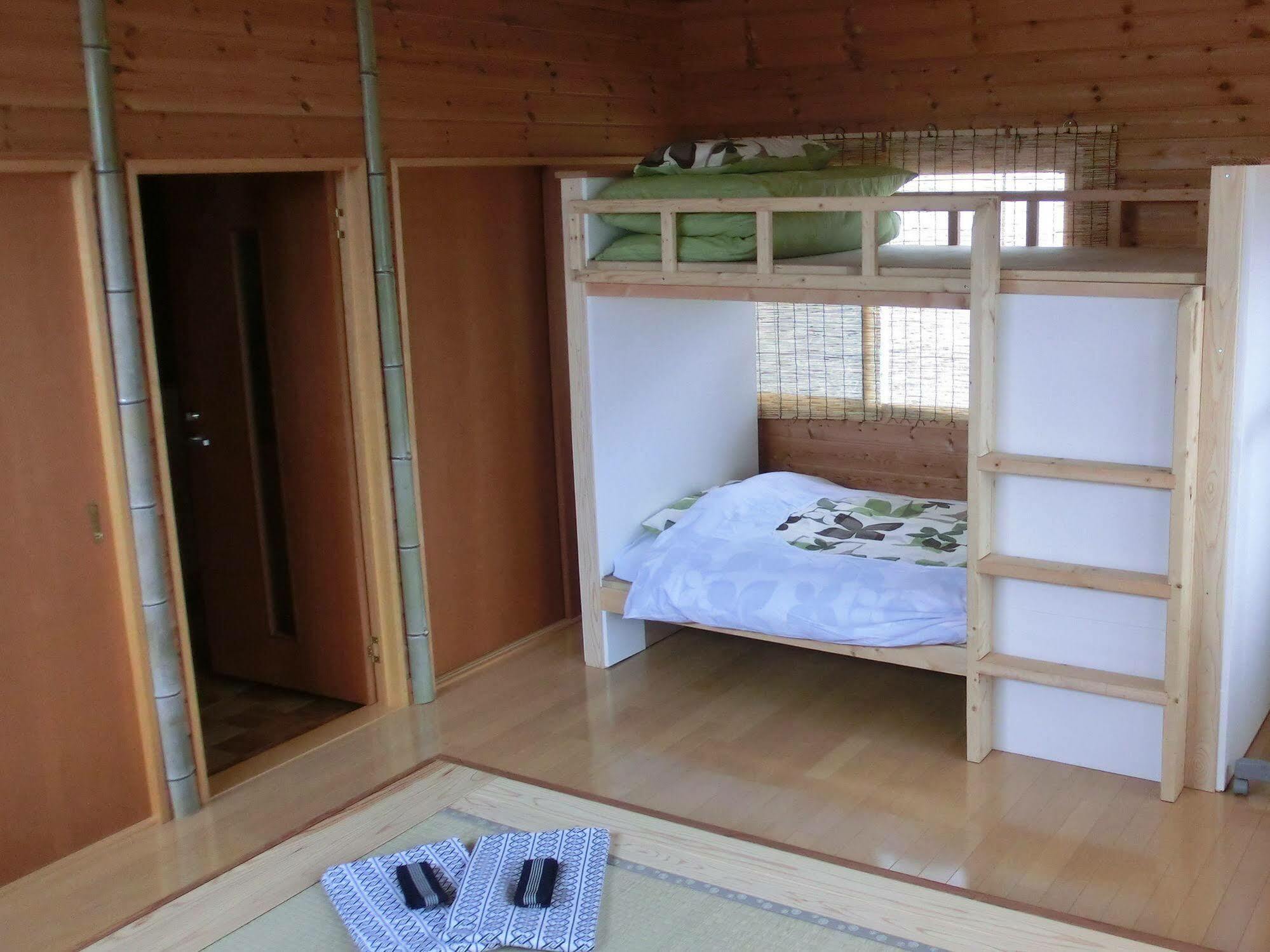 מלון Takayama Ninja House מראה חיצוני תמונה