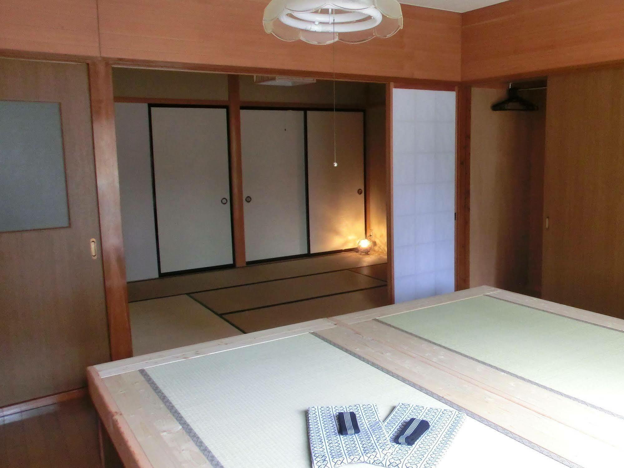 מלון Takayama Ninja House מראה חיצוני תמונה